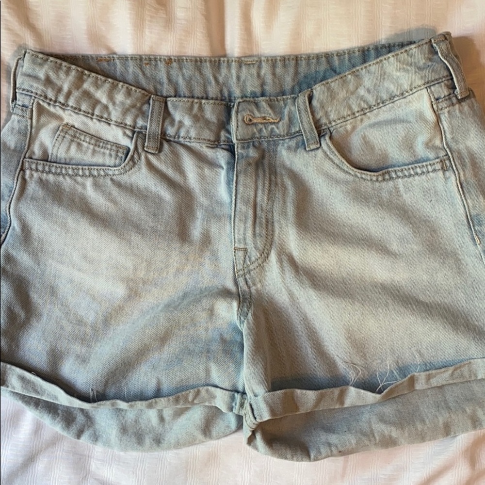 Light wash jean shorts